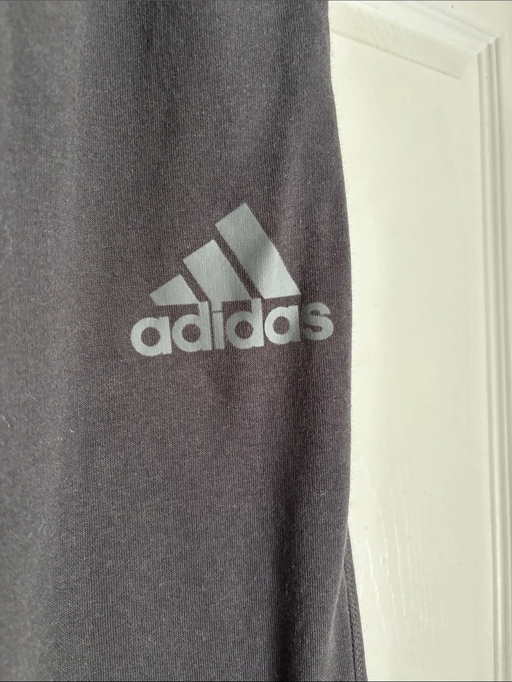 New NWT Adidas Black Exault Pant Open Bottom Leg Sweatpants Size Medium Unisex